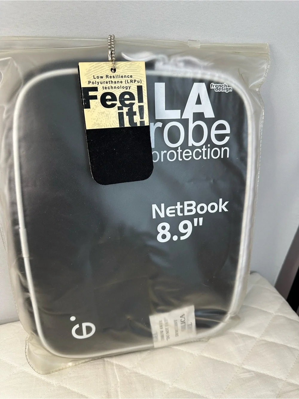Be-ez LA NetBook 8.9